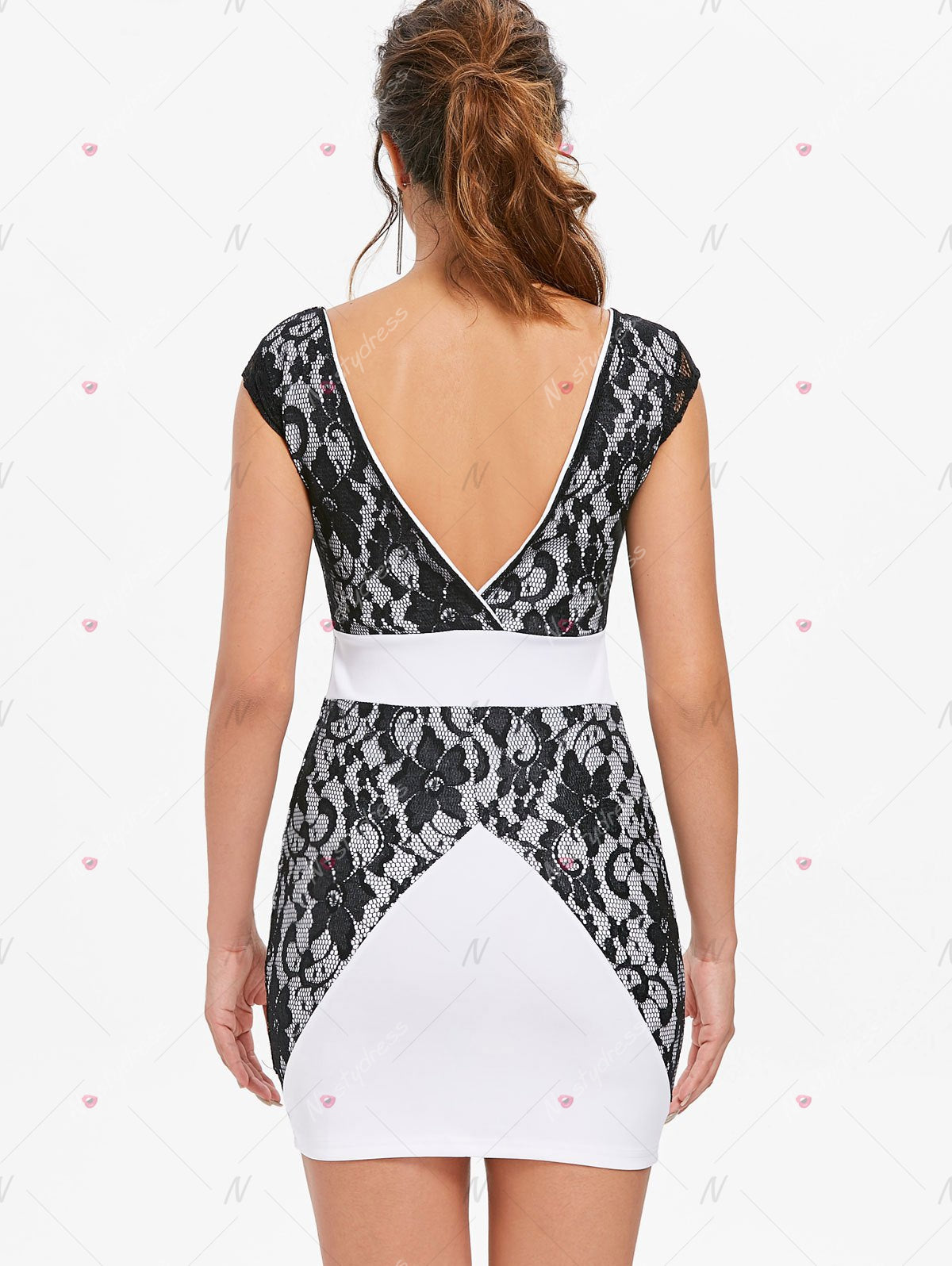Contrast Lace Bodycon Mini Homecoming Dress
